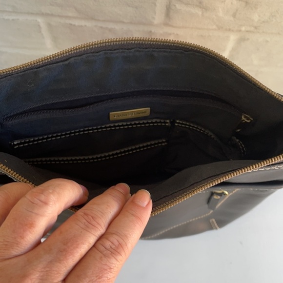 Giani Bernini Leather Bag & Detachable Wallet - Picture 6 of 16